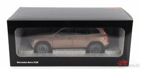 Mercedes-Benz EQB 2021 (rose gold metallic) - 1:18 NZG - 3