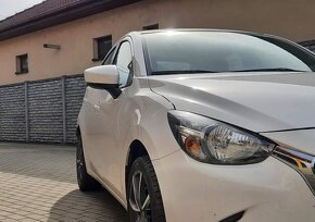 Mazda 2 - 3