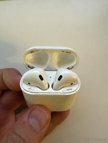 Apple AirPods 1 - 3