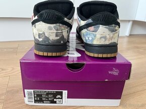 Nike SB Dunk x Supreme - 3