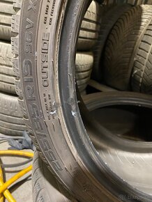 Predám NOKIAN 255/35R19 - 3