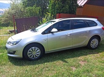 Opel Astra šport Tourer 1,7 CDTI,96 kw,rok 2015 - 3