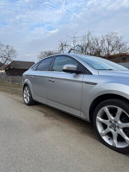 Ford mondeo hatchback - 3