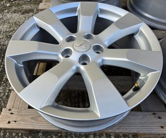 ORIGINÁL MITSUBISHI HLINÍKOVÉ DISKY 5x114,3 R18 - 3