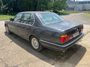 BMW 730i E32 - 3