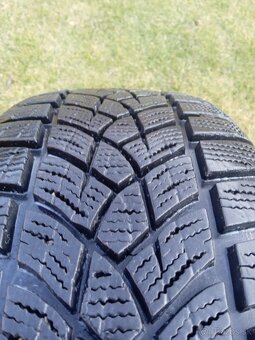 215/65 r16 zime pneu.7,5 mm - 3