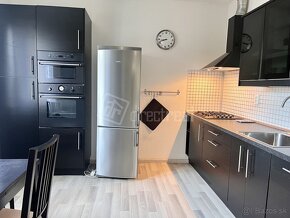 Zariadený 2 izbbyt plus 7m2 balkón, vlastné kúrenie, … - 3