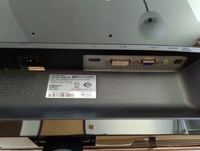 Samsung Syncmaster P2450 24" - 3