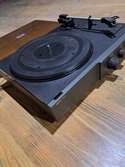 Gramofon Tesla 030 - 3