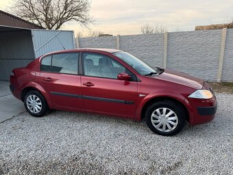 Renault Megane 1.6 16V benzín - 3