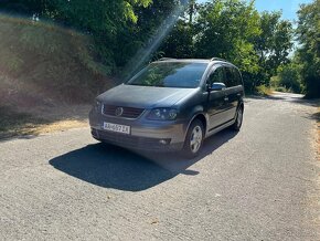 Volkswagen Touran 1.9 TDI Highline DSG - 3