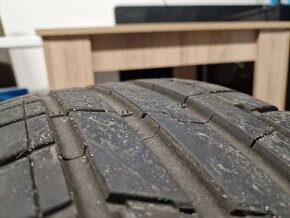 2,5 mesačné letné pneu Hankook 235/35 R19 - 3