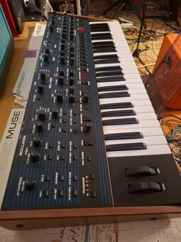 Oberheim OB-6 - 3