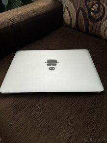 MacBook Air 13-inch - 3