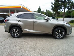 Lexus NX 300h Prestiege 4x4 E-Four, full LED,koža,kamera - 3