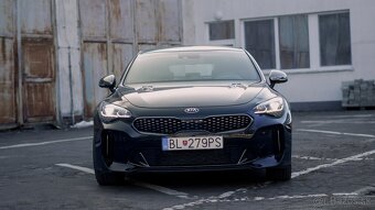 Kia Stinger 3.3l odpočet DPH 272kw (370PS) r.v. 2017, 4x4 - 3