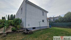 Na predaj 5 izbový rodinný dom s garážou 420 m2 - 3