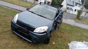 Predam Dacia sandero 1.6 mpi - 3