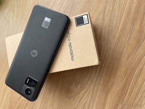 Motorola 30 neo edge - 3