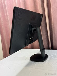 Lg monitor - 3