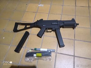 Predam  zbran ump45 od EE - 3