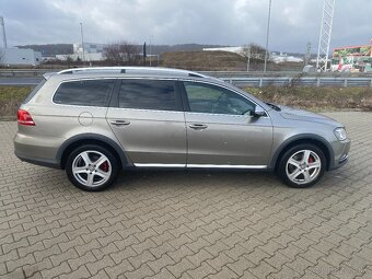 Volkswagen Passat Alltrack B7 2.0 TDI DSG 4X4 - 3