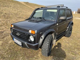 Lada 4x4 Urban- prestavba BRONTO - 3