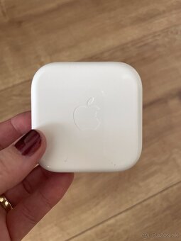 Predám Apple nové slúchadlá s obalom - 3