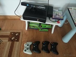 X Box 360 + kinect + hrry + ovladace - 3