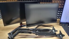 Herný monitor 27" MSI G27CQ4 E2 - 3