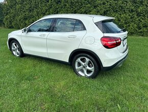 Mercedes-Benz GLA 200 d 4MATIC A/T - 3