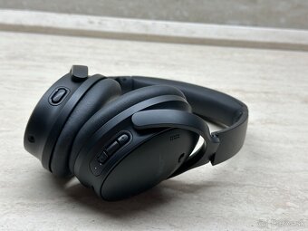 Bose QuietComfort Headphones - 3