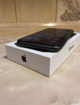 Predám Iphone 11 Black - 3