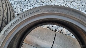 Hankook Ventus V12 Evo2 215/40 r17 - 3