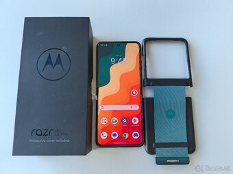 Motorola razr 40 Ultra - 3