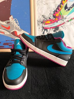 "RARE" Jordan 1 low South Beach - 3