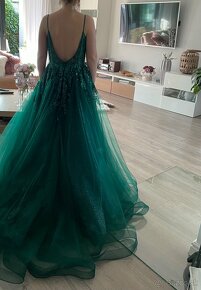 Smaragdové šaty - 3