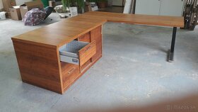 Kancelársky stôl dyha orech - 3