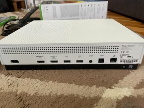 Predám Xbox One S + 6 hier + Nabíjacia stanica - 3