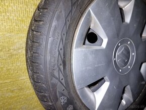 Suzuki swift 185/60r15 zimné pneumatiky na diskoch - 3