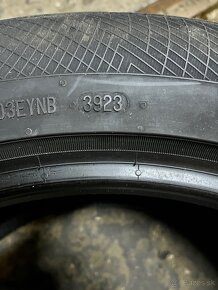 Continental wintercontact 235/55 r19 - 3