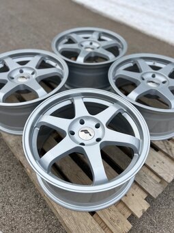 Disky Japan racing R18 JR3 5x120 - 3