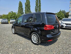 Volkswagen Touran 1.6 TDI Premium Comfortline DSG - 3