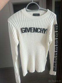 Givenchy svetrík - 3