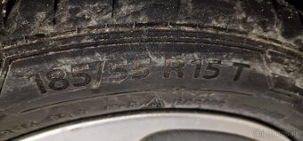 Predám zimné 185/55 R15 - 3