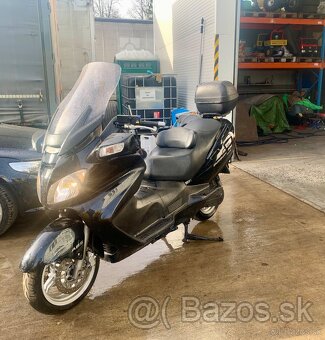 SUZUKI BURGMAN 650 Executive - TOP stav - po servisu - 3