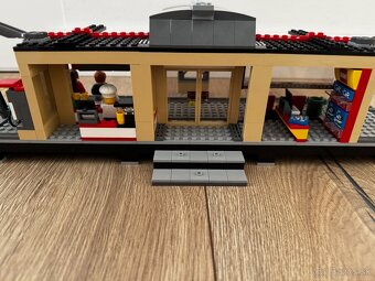 LEGO City 60050 Stanica - 3