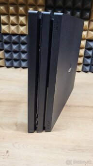 PS4 Pro - 3