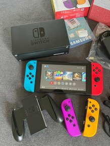 Nintendo Switch – Neon Red & Blue Joy-Con - 3