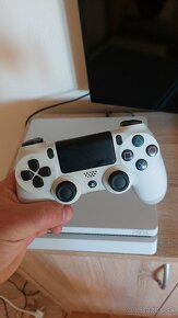 PS4 Slim - 3